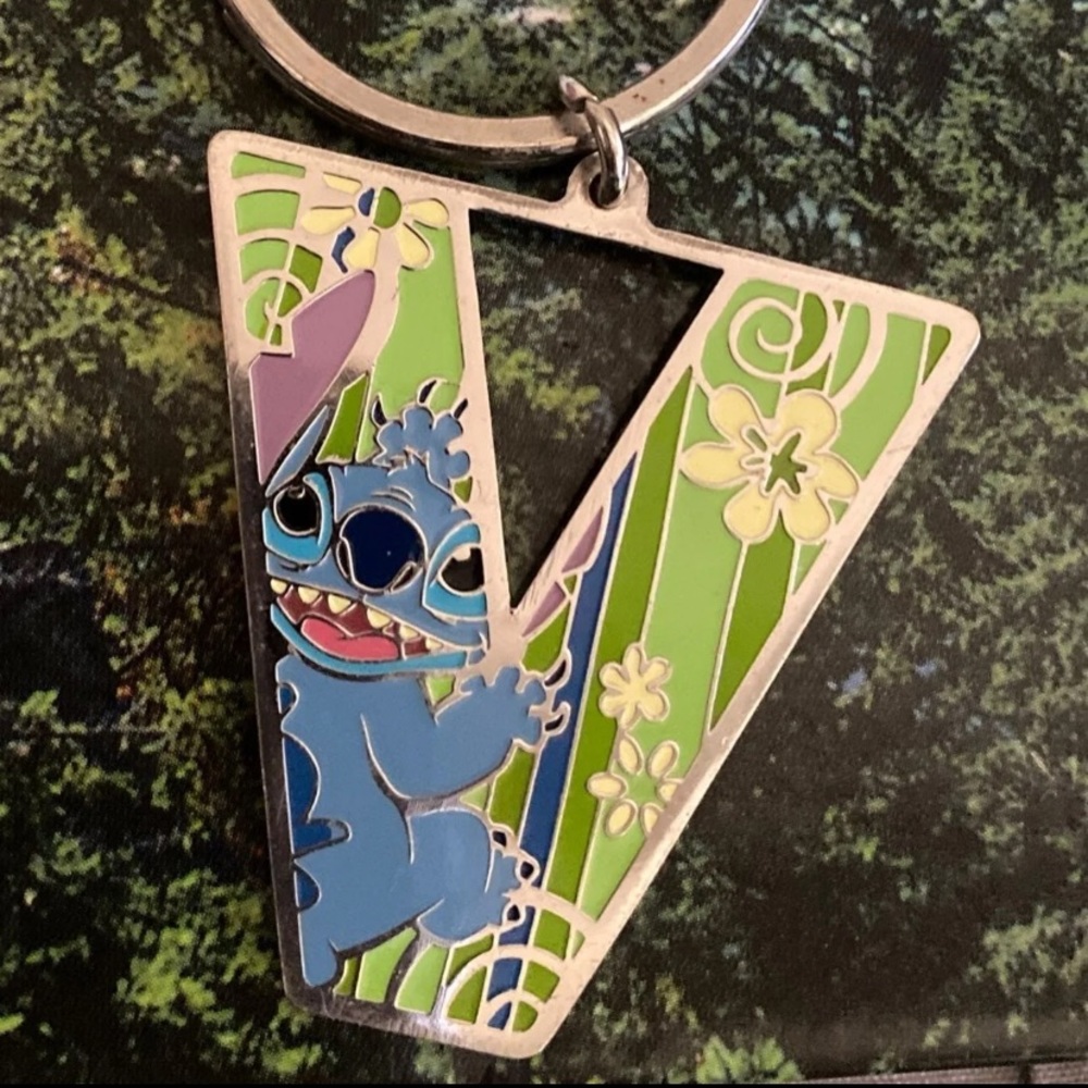 Disney Keychain - Picture 3 of 7